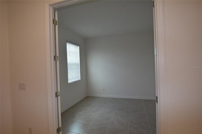 Building Photo - 3024 Heart Lk Dr