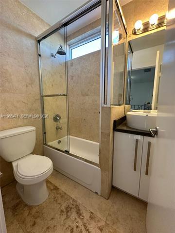 Building Photo - 2772 SW 31st Ct