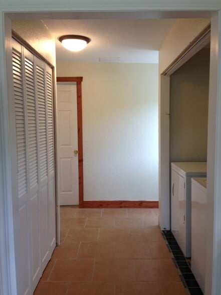 Laundry Room - 378 Gunnison