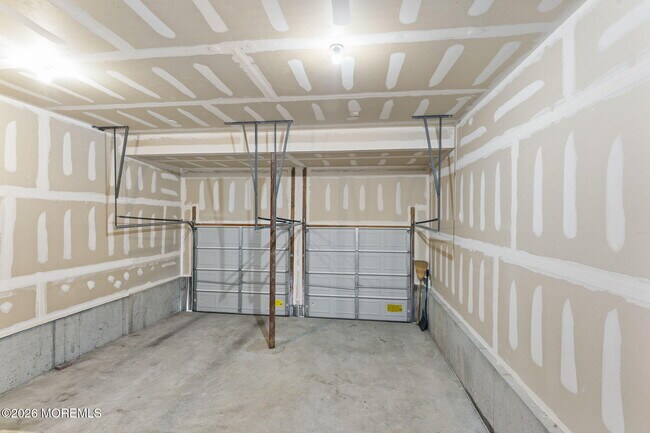 Building Photo - 8 Connor Dr