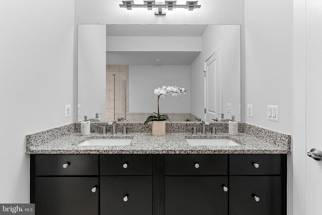 Building Photo - 43372 Whitehead Ter