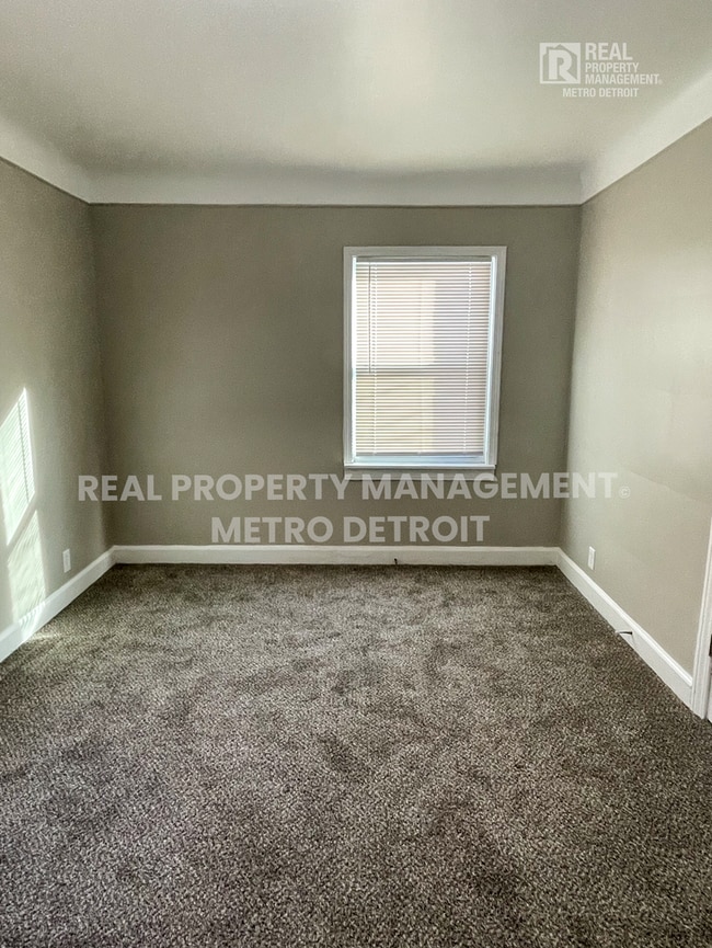 Building Photo - SPRING INTO A NEW HOME