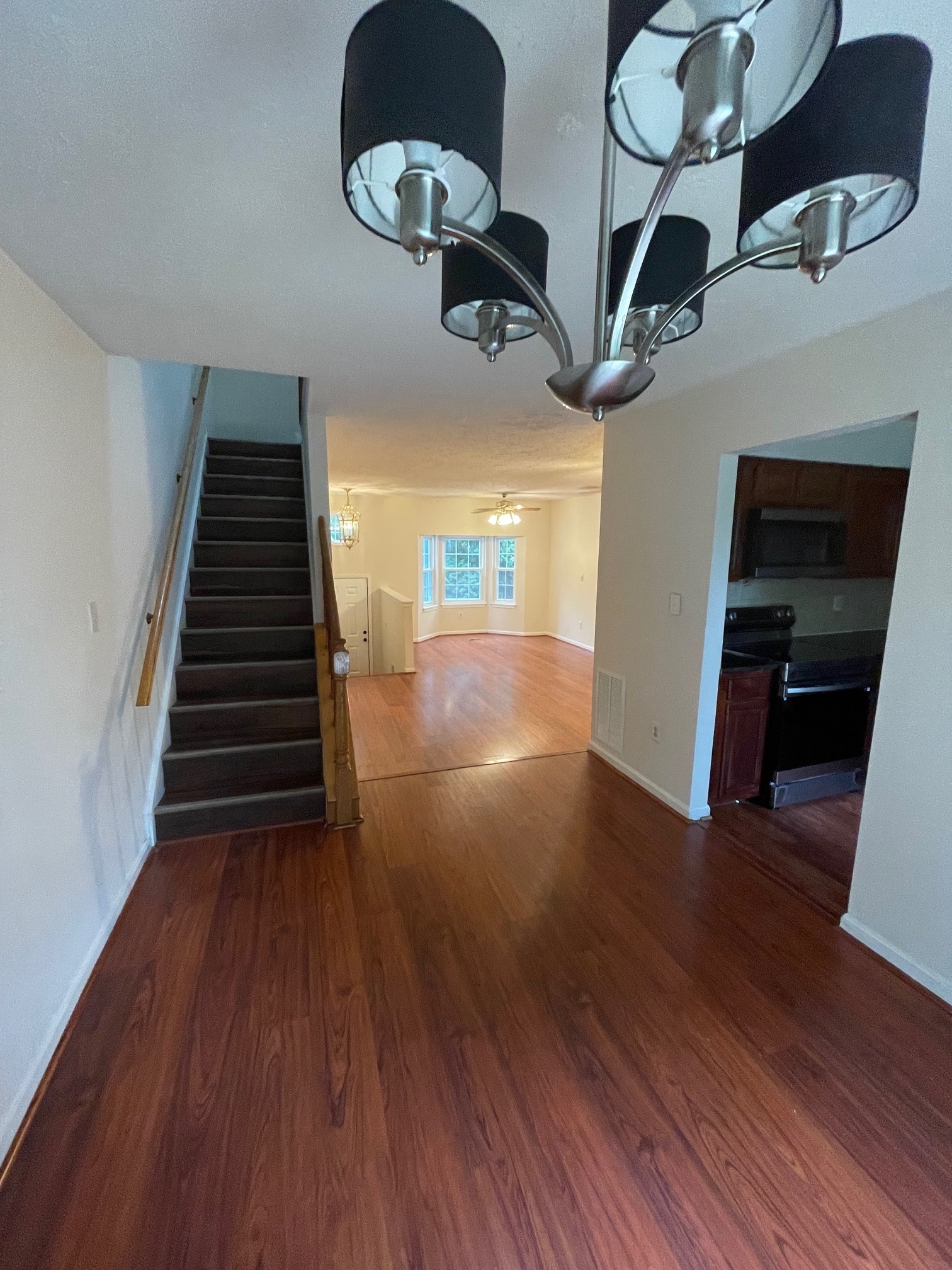 Building Photo - 846 Bayridge Dr