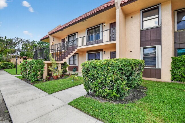 Building Photo - 5985 Forest Hill Blvd