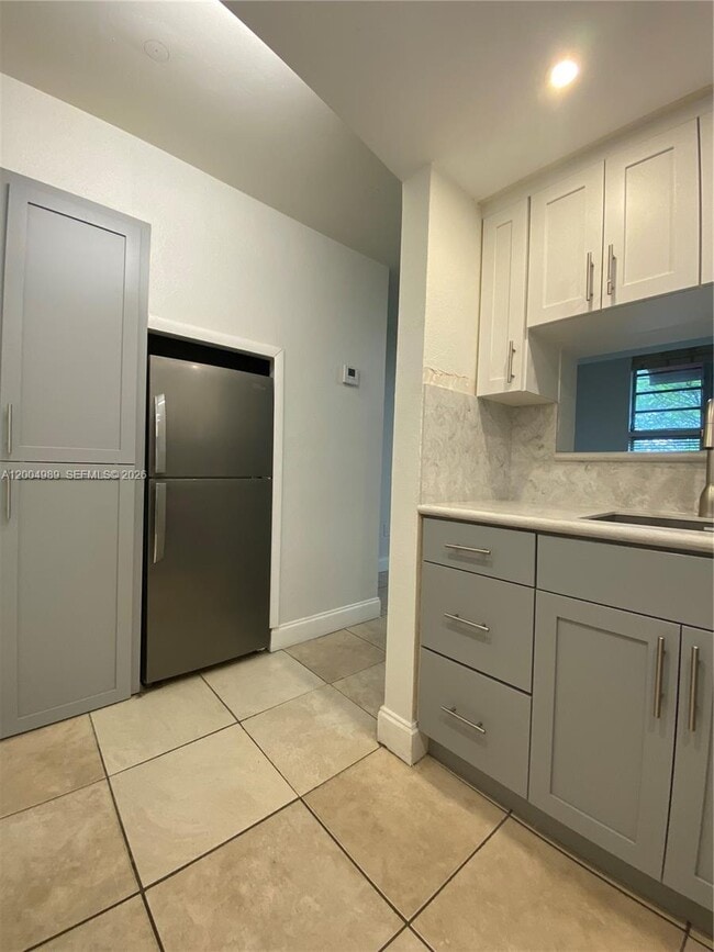 Building Photo - 234 Antiquera Ave