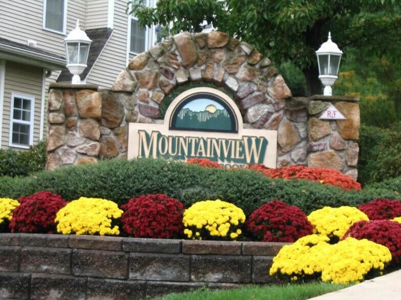 Building Photo - 3038 King Ct