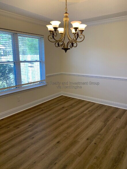 Building Photo - 228 Echo Cir