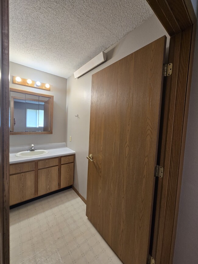 Building Photo - 8th & 8th Apartments