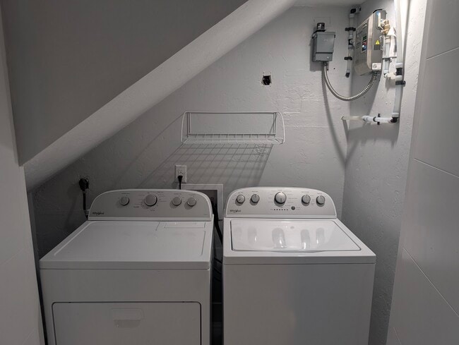 Building Photo - 9780 SW 52nd Rd