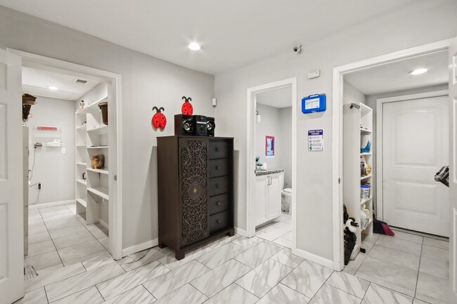 Building Photo - 5302 Treaschwig Rd