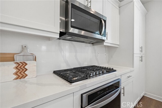 Building Photo - 23201 W Canterbury Way