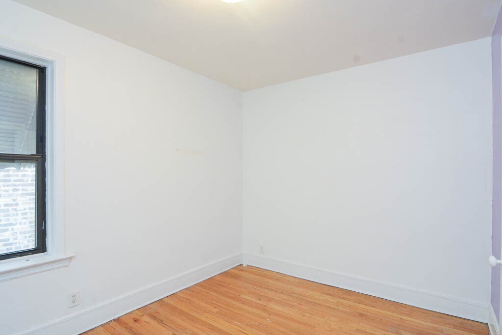 Building Photo - 2332.5 N Spaulding Ave