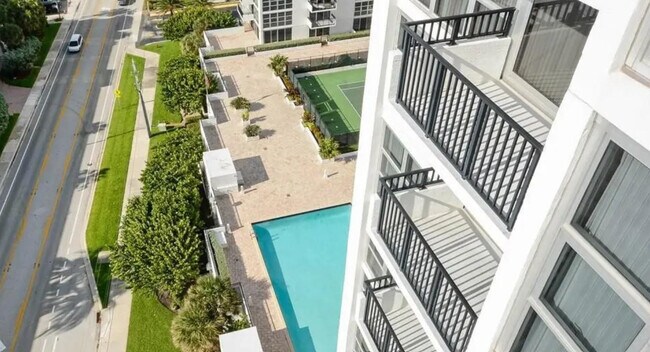 Building Photo - 531 N Ocean Blvd