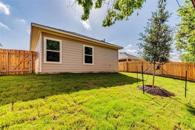 Building Photo - 1307 Ambler Dr