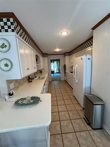 Building Photo - 95 Hedges Rd