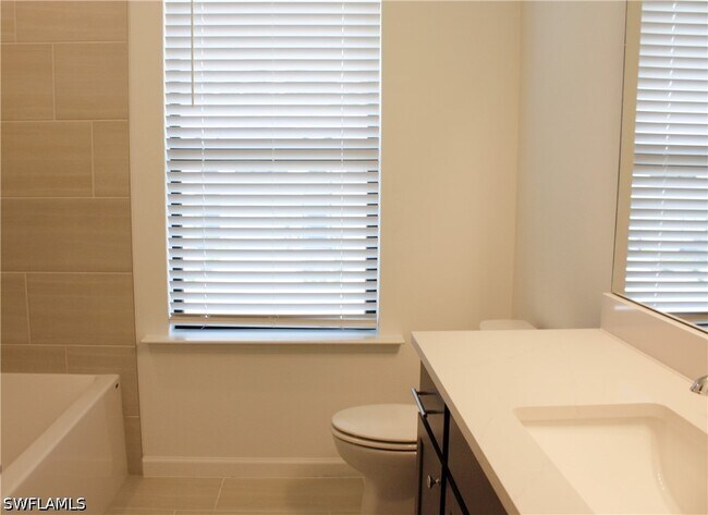 Building Photo - 27874 Radiant Ct