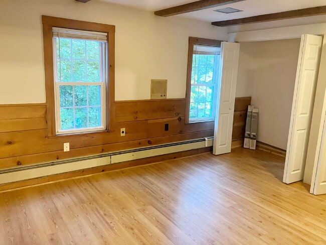 Building Photo - Great Milton location, close to commuter r...