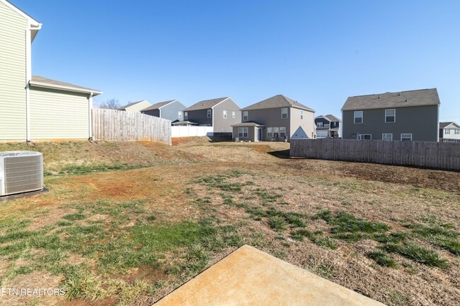 Building Photo - 228 Belle court