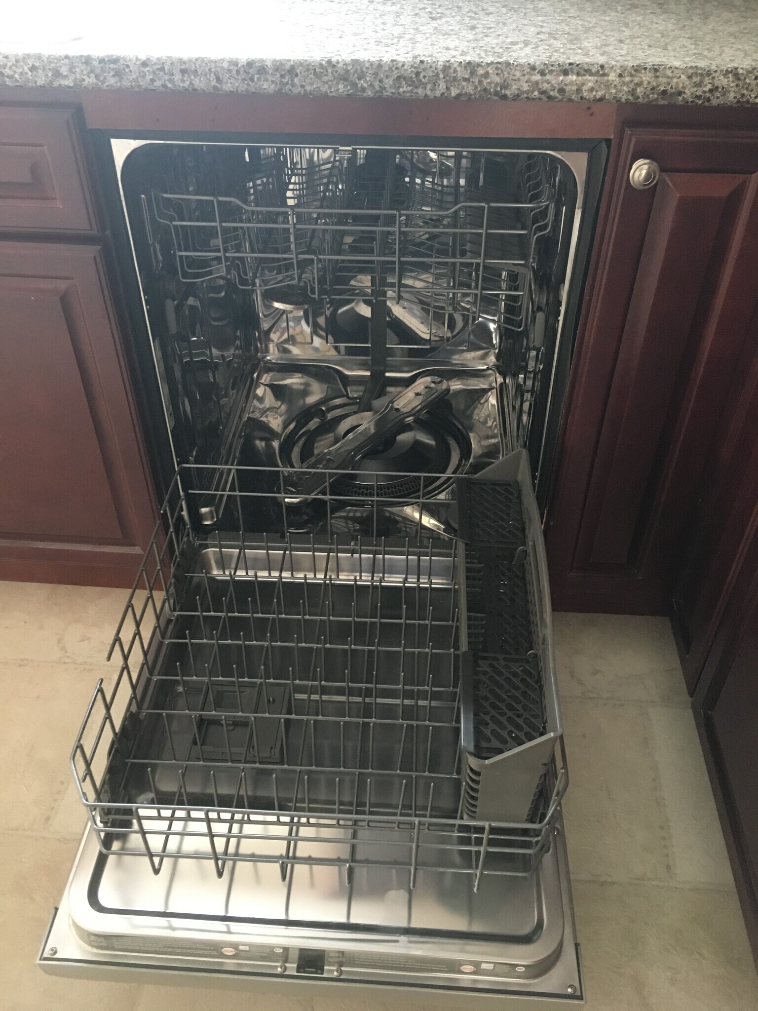 Dishwasher - 22 Gage St