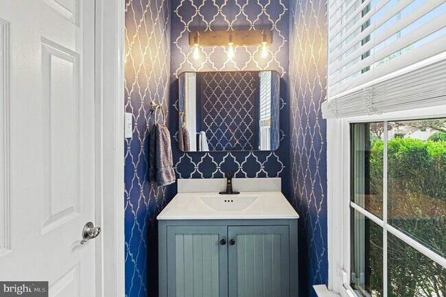 Building Photo - 3420 Keswick Way