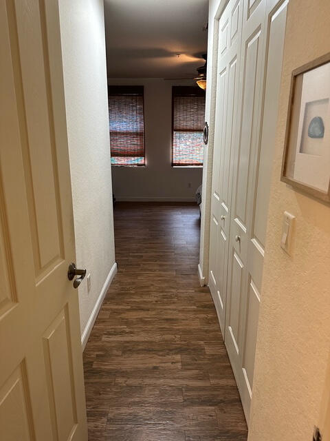Building Photo - 590 Amador Ln