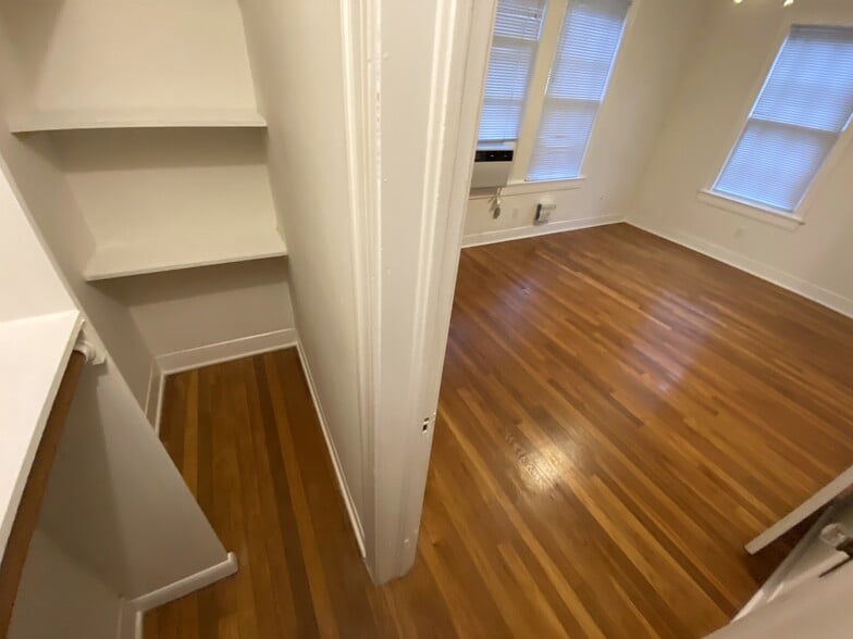 Building Photo - 2517 Harris Blvd