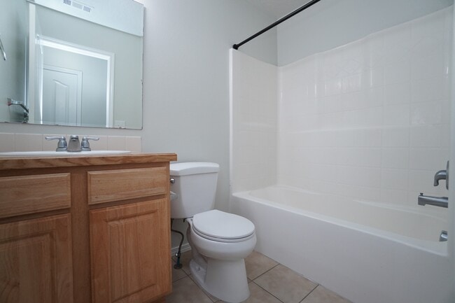 Building Photo - 16274 Silver Creek Ave