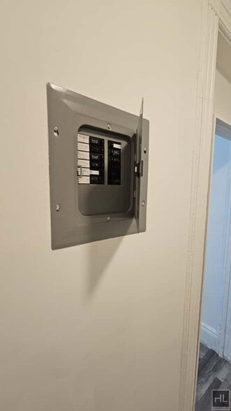 Building Photo - 788 Macon St