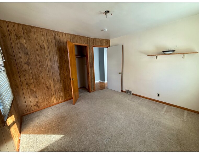 Building Photo - 1520 Woodrow Ave