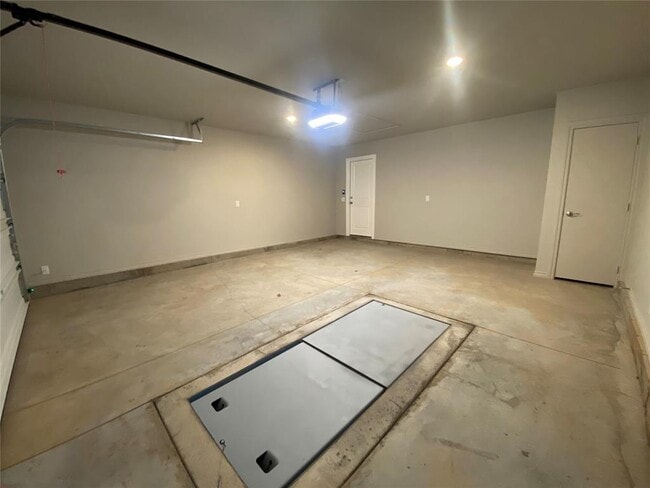 Building Photo - 19017 Tarver Wy