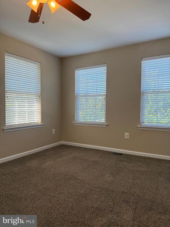Building Photo - 155 Penns Manor Dr
