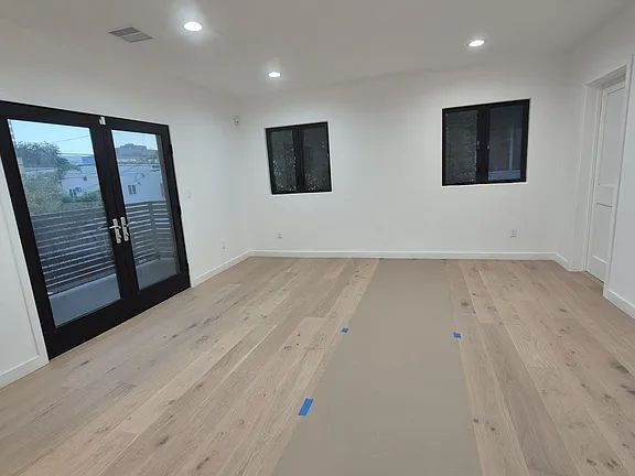 Building Photo - NO MIN CREDIT SCORE REQUIRED, BK OKAY, PAST EVICTION OKAY!, BACKGROUND FRIENDLY. Apply at "The Re...