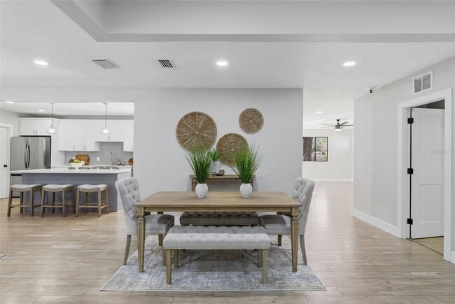 Building Photo - 1566 Woodfield Ct