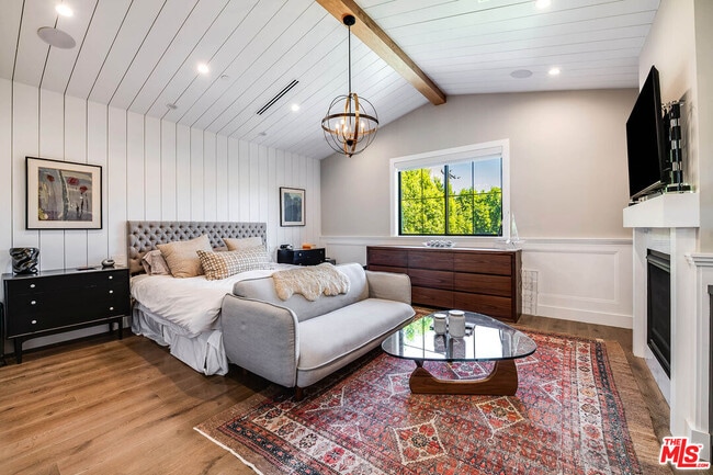 Building Photo - 4268 Colbath Ave