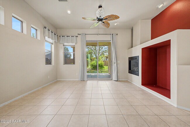 Building Photo - 6747 E Kilkenny Pl