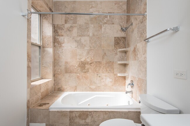 Building Photo - 4354 S Prairie Ave