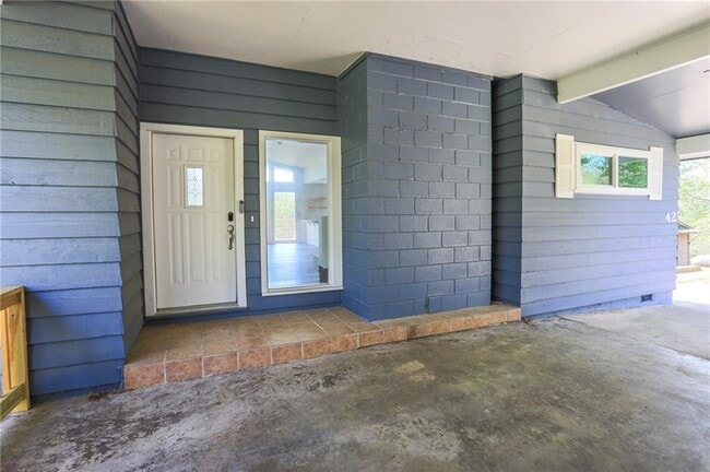 Building Photo - 42 Hope Dr