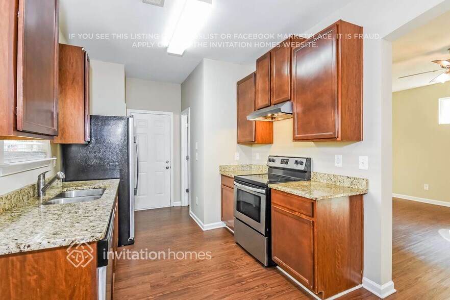Building Photo - 483 Lobdale Falls Dr