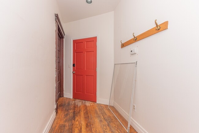 Building Photo - 1031 S Forest Ave