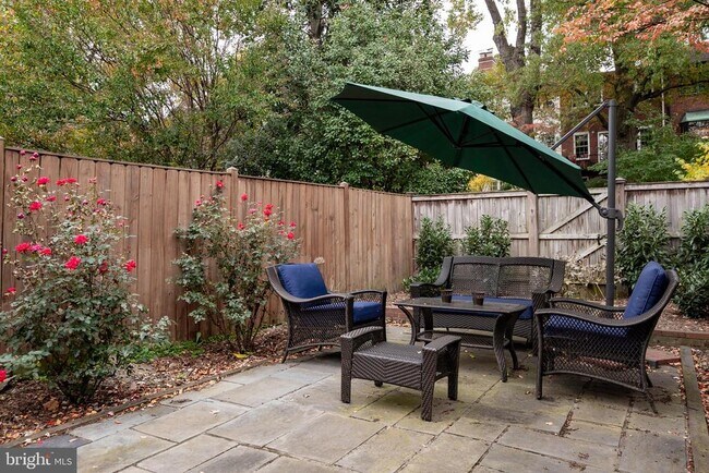 Building Photo - 822 S Royal St