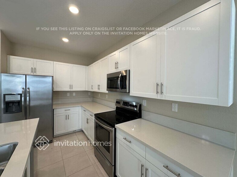 Building Photo - 3424 W 110th St