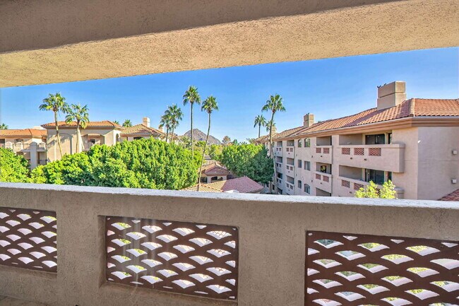 Building Photo - Biltmore Area Condo with Camelback Mountain View!