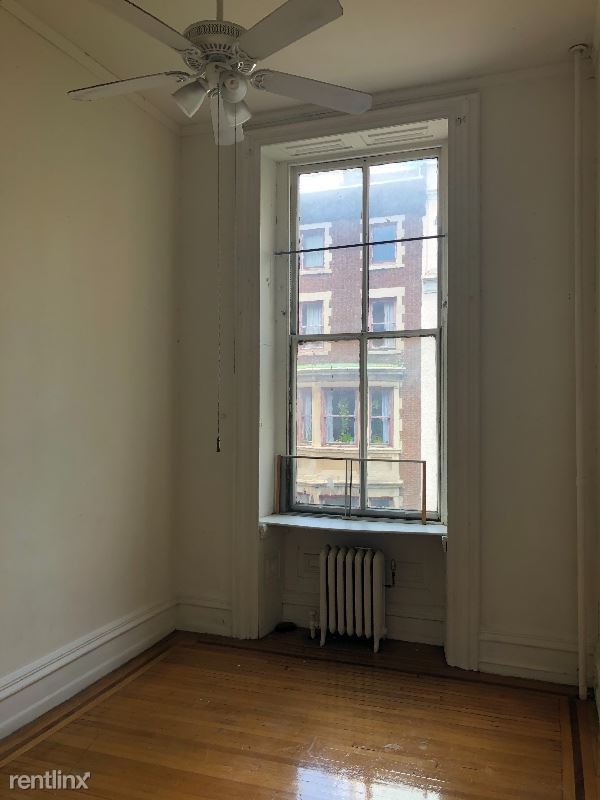 Building Photo - 2008 Walnut St