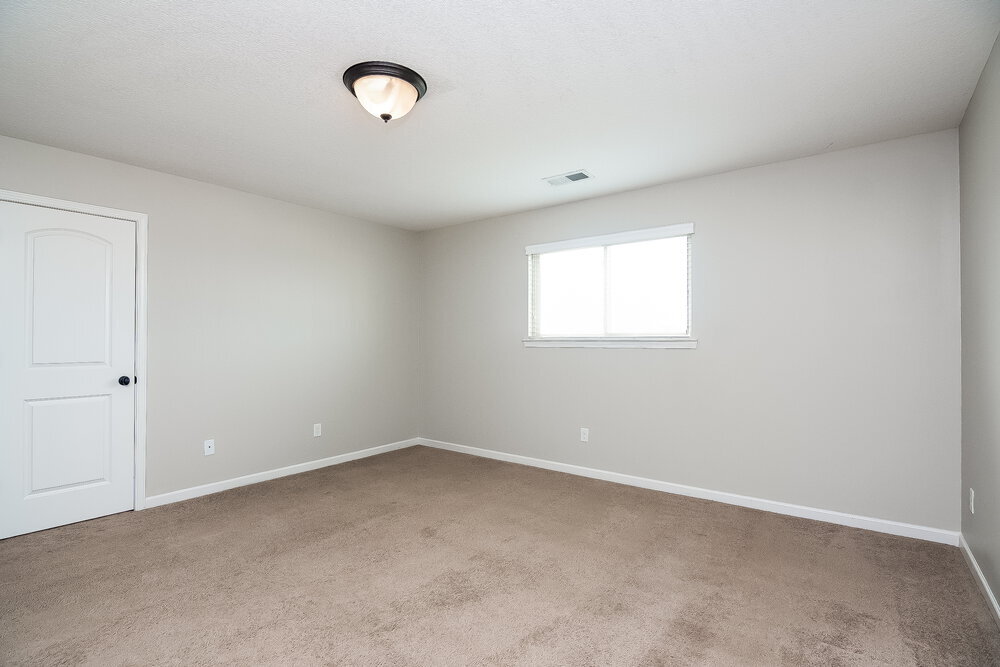 Building Photo - 40 Willow Springs Ln