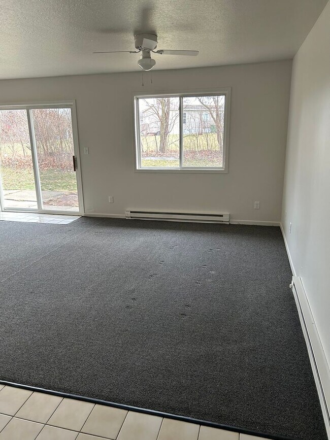 Building Photo - 3 Bedroom, Single-story Townhomes for rent in Madrid, IA