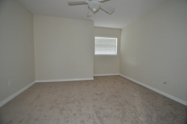 Building Photo - LAKE MARY: 3/2.5 Townhome in Feathers Edge