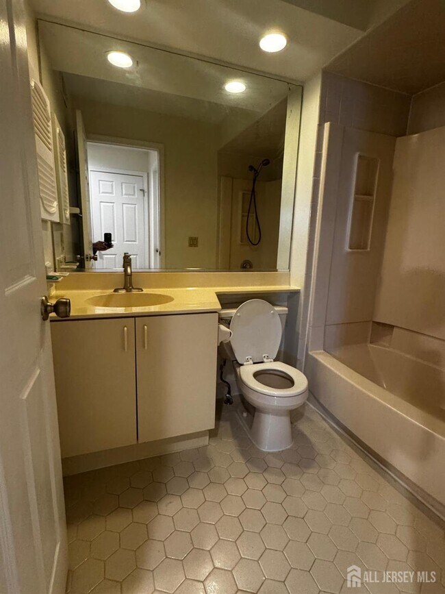 Building Photo - 1109 Stoneridge Cir