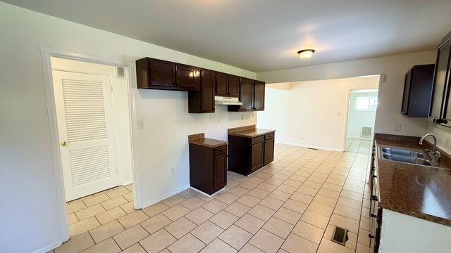 Building Photo - EAST SIDE 3 BEDROOM RANCH HOME AVAILABLE NOW!