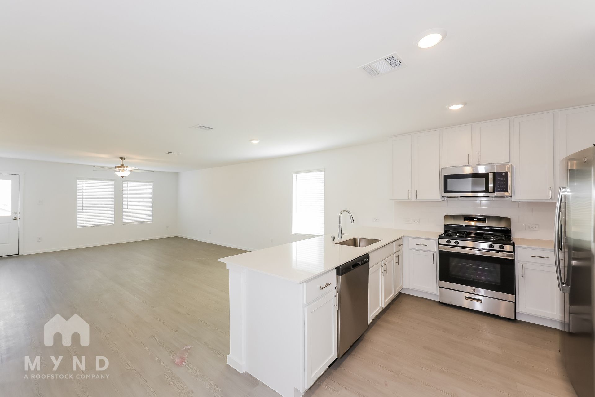 Building Photo - 2705 Mistwood Dr