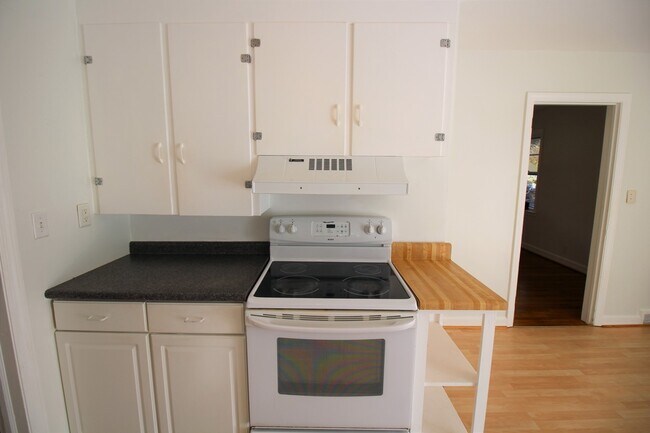 Building Photo - Black Mountain Bungalow minutes from Lake Tomahawk!